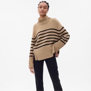 GAP 24/7 Split-Hem Turtleneck Sweater Camel/Black Petite Small